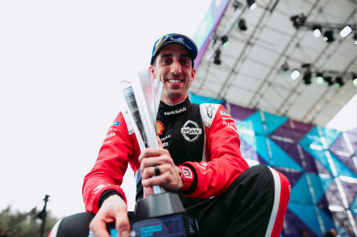 3. 塞巴斯蒂安·布埃米（Sebastien Buemi）首次登上第六賽季世界電動方程式錦標賽領獎臺_meitu_4.jpg